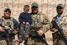 Šestiletý, postižený chlapec si na jeden den zkusil, jaké je to být členem jednotky NAVY SEAL