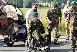 Zdravotní handicap je sítem na kamarády, říká válečný veterán Lukáš HIRO Hirka