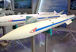 Velká objednávka střel R-77-1 v modernizovaném provedení pro ruské VKS
