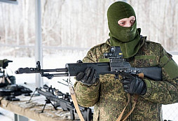 Ruská útočná puška AN-94 Abakan je vynikající zbraň, avšak nikdy nebude legendou