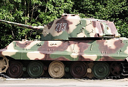 Tiger II z 501. oddílu těžkých tanků v La Gleize a neúspěch Kampfgruppe Peiper v Ardenách