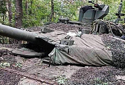 Ukrajinci získali nepoškozený ruský tank T-90M