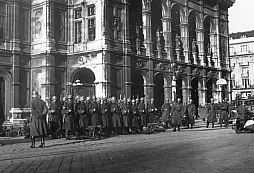 Rakousko v roce 1934 – mezi fašistickou Itálií a nacistickým Německem