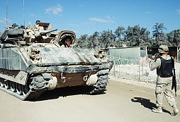 USA schválily dodávku 300 pásových bojových vozidel pěchoty M2A2 Bradley Řecku