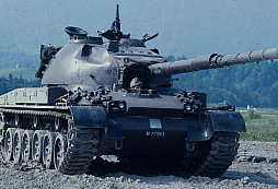 Švýcarský tank Panzer 68 byl zastaralý ještě předtím, než vstoupil do služby