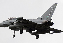 Velká Británie nasadí v Polsku peruť stíhacích letounů Typhoon FGR.Mk 4