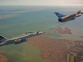 Šok na obloze: Rafale Marine se stává létající benzínkou pro Super Hornety US Navy
