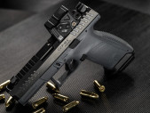 Česká zbrojovka představuje CZ P-10 C PORTED COA