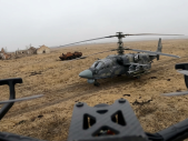 Video: Drahý bitevní vrtulník proti levnému dronu. Ka-52 neměl šanci