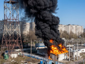 Drony udeřily v Belgorodu. Zásah rozvodny vyvolal požár a výpadky proudu