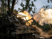 Tři výstřely za pár sekund. Video ukazuje proč je britská AS-90 pro Ukrajince tak cenná