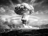 Muž, jenž přežil obě atomové bomby. Zapomenuté razítko, které možná zachránilo život