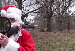 I Santa umí střílet