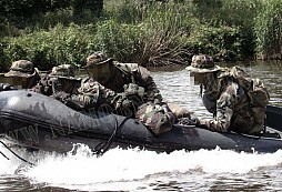 1st Recon Bn USMC 2001-2005 reenacted aneb ukázka toho, jak se dá dělat airsoft jinak