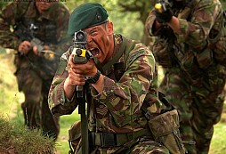 Ti, jenž přicházejí z moře.... Royal Marines Commando