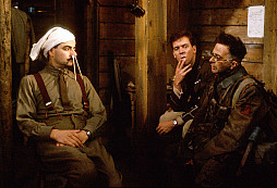 TIP na film: Černá zmije IV. seriál s Rowanem Atkinsonem z 1. světové války