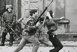 Krvavá neděle 1972 - masakr v Londonderry v Severním Irsku