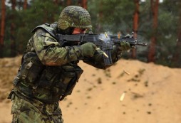 Česká zbrojovka - kvalitní komplexní řešení pro ozbrojené složky