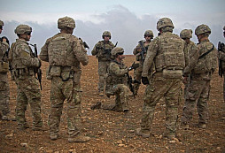 Američané v Sýrii nechají čtyři stovky vojáků, ti zde budou především pomáhat Kurdům