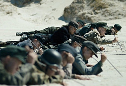 V písku - film podle skutečných událostí o hrůzách odstraňování min německými válečnými zajatci