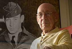 Zemřel poslední účastník Doolittlova náletu, odvážné odpovědi Američanů na útok na Pearl Harbor