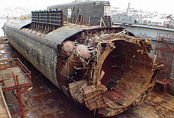 Katastrofa ruské jaderné ponorky K-141 Kursk