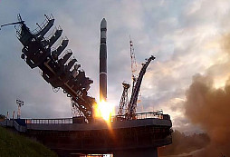 Rusové přiznali přísně tajný program vojenských satelitních inspektorů