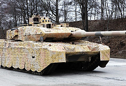 Rheinmetall vyrobí hlavní zbraň a trupy pro samohybné houfnice PzH 2000 a bitevní tank Leopard 2