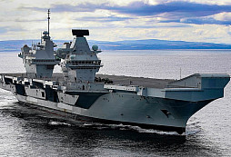 Královské námořnictvo dostalo novou letadlovou loď