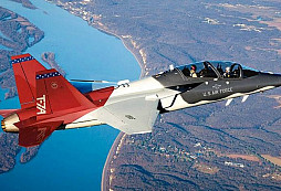 Sériová výroba amerických letounů T-7A Red Hawk se začíná rozbíhat