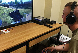 Vojáci kvůli koronaviru cvičí v počítačových hrách