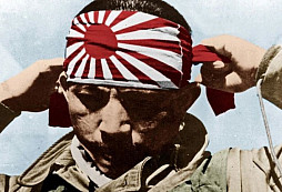 Fotografie japonského pilota kamikaze, která se stala jedním ze symbolů války v Tichomoří, má nové vysvětlení