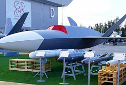 Bezpilotní úderný letoun Grom – chystaná ruská novinka