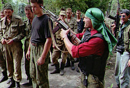 Ruští zajatci v čečenské válce: Nevýslovné krutosti i novodobé otroctví