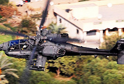 Austrálie si vybrala americké bitevní vrtulníky Apache