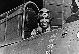První Medaile cti u námořního letectva: "Butch" O'Hare poslal k zemi pět bombardérů v několika minutách