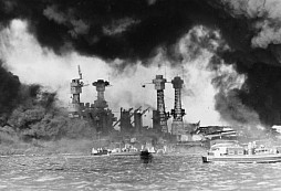 Pearl Harbor: Tři námořníci přežili uvěznení v trupu bitevní lodi déle než dva týdny. Nebylo jim však pomoci