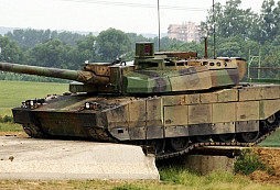 Francie chce vyhrát v indickém tendru na nové tanky