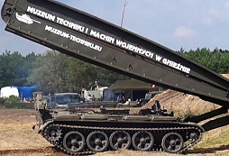 Mostní tank BLG-67: Jak postavit most během několika minut