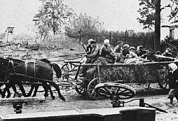 Evakuace Kuronska a Východního Pruska – bezohledný Hitler, zbabělí nacisté a sovětská msta
