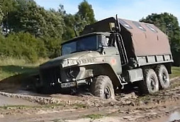 Ural-375D - stvořen do nejbrutálnějších podmínek