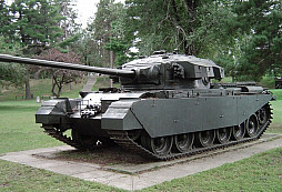 Nadčasový britský hlavní bojový tank Centurion v akci