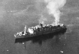 Otřesné podmínky při přepravě válečných zajatců. Japonské „​​​​​​​pekelné lodě“​​​​​​​ byly také častým cílem ponorek a letounů