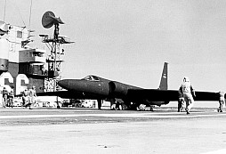 Lockheed chtěl vyzbrojit výzvědný U-2 střelami Condor. Měl ničit nepřátelské lodě