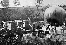 Upoutané balony za občanské války a výlet generála Portera nad nepřátelské pozice ve stylu barona Prášila