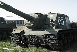 Ničitel šelem: Mocné samohybné dělo ISU-152 sloužilo až do 90. let