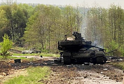První zničený tank T-90M u Charkova