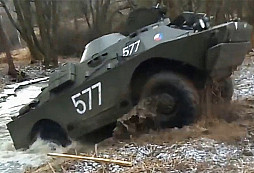 BRDM-2: obojživelný nezmar, který hojně sloužil i v naší armádě