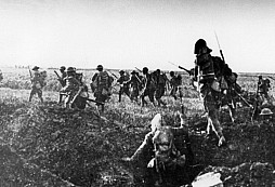 1918: Bitva u Cantigny – podceňovaní a nevycvičení Američané porazili sebevědomé Němce