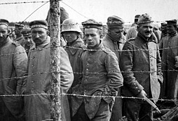Jaké byly životní podmínky ruských a německých zajatců za Velké války